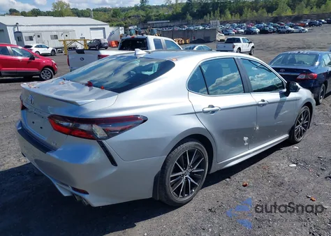 2024 Toyota Camry Se z USA, uszkodzony, nr VIN 4T1T11AK1RU854528